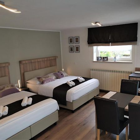 Yellow Dreamhouse Postojna Εξωτερικό φωτογραφία